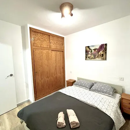 Portus With Pool Apartment *