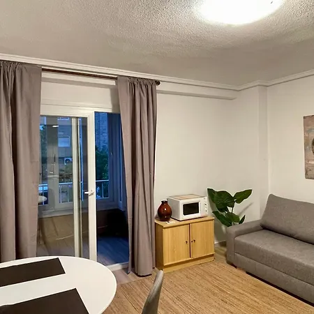 Portus With Pool Apartment *